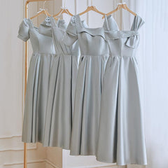 Satin bridesmaid dress female 2022 new autumn wedding small sisters group leader evening dress skirt gray