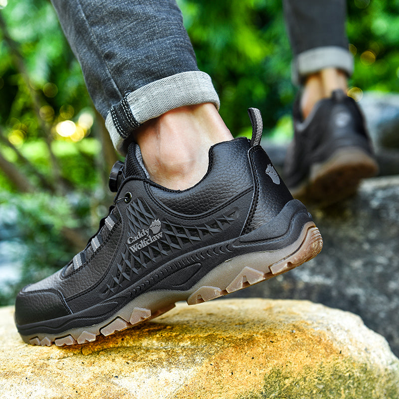 Spring outdoor hiking shoes men's Korean breathable non-slip soft bottom running travel shoes casual sports men's shoes