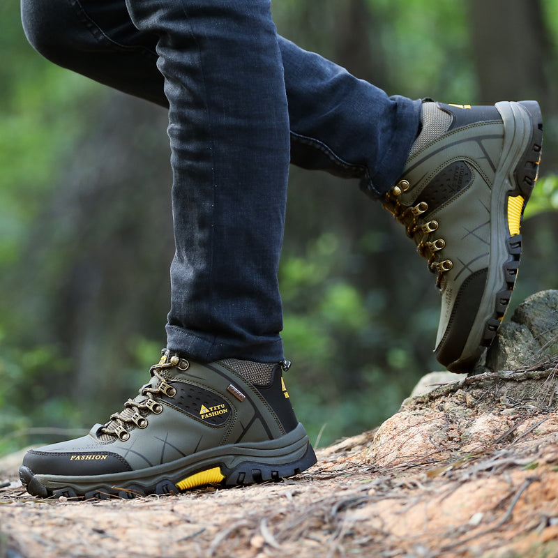 Men Hiking Shoes  -top Waterproof Hiking Shoes Outdoor Trekking Shoes Men Sports Shoes Climbing Shoes Antiskid Wear-resistant  Soles Large size 39
