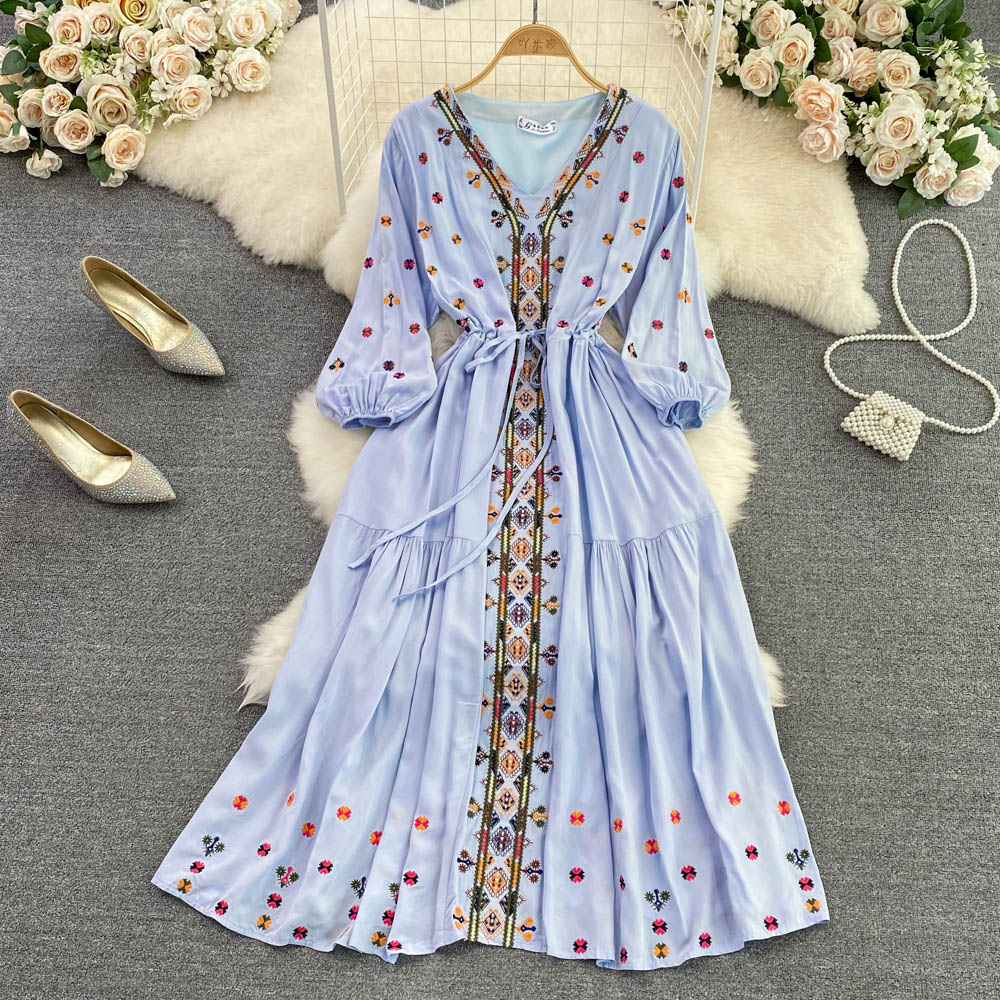 Bohemian retro temperament embroidered puff sleeve V-neck waist a-line dress