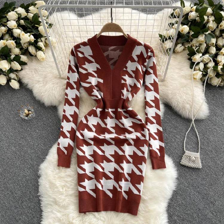 ALPHALMODA New Dress Autumn 2021 Houndstooth Knitted Long sleeved Dress V neck Slim Fit Bodycon Female Chic Fashion Dress