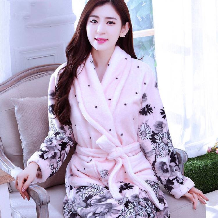 Robes Women Winter Flannel Bathrobe Thicken Lace up Coral Fleece Sleepwear Womens Elegant Striped Warm Korean Style Homewear New