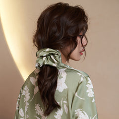 Jiangnanhe 2022 autumn French lace phoenix tail green ice silk long-sleeved trousers home clothes ladies three-piece headband