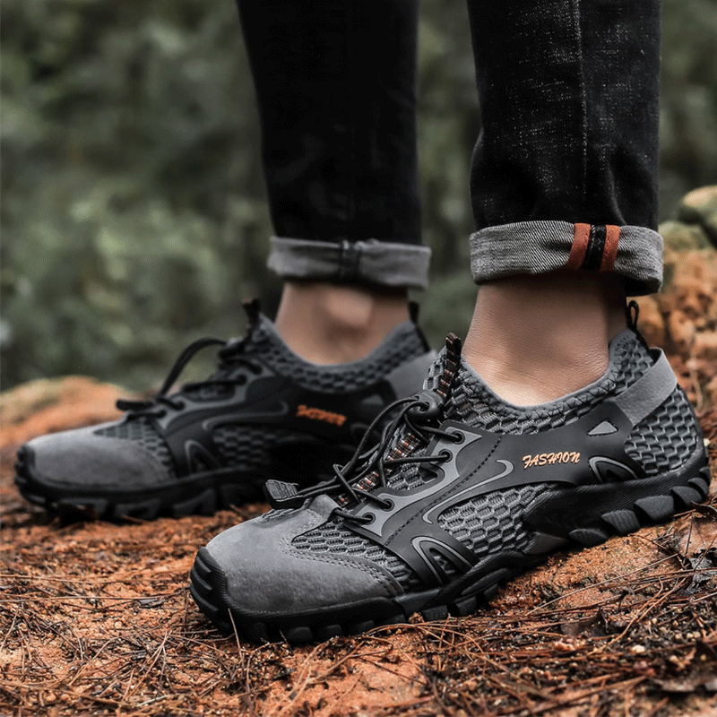 Fashion trend outdoor hiking shoes upstream mesh shoes