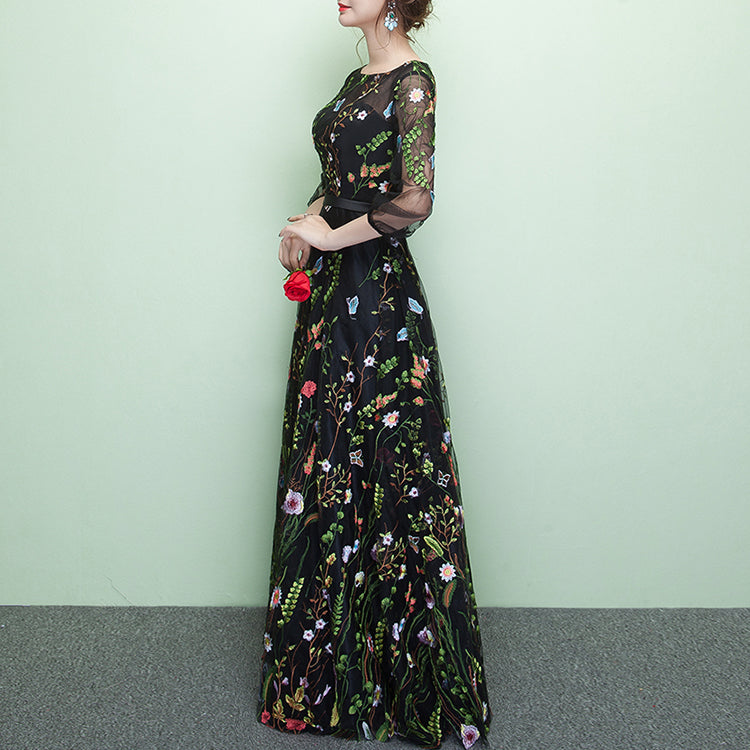 Ladies Long Round Neck Embroidered Flowers Banquet Evening Dress Fashion Party Dress Long Sleeve Dress