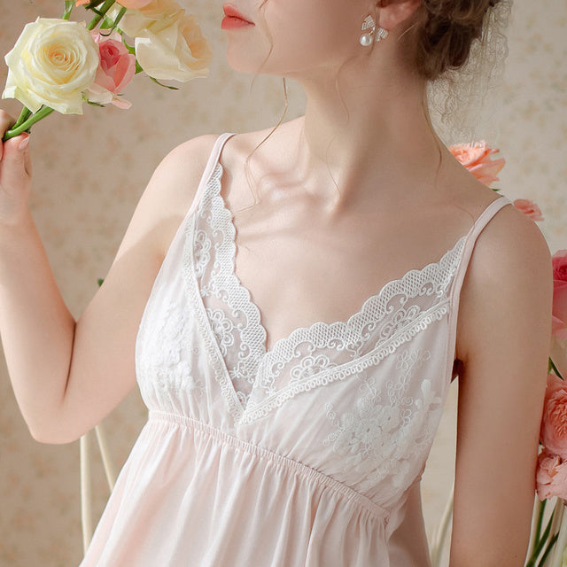 بيجامات جديدة موديل 2023 للربيع والخريف من القطن بأكمام طويلة فستان منزلي مثير للنساء من الدانتيل 3-4