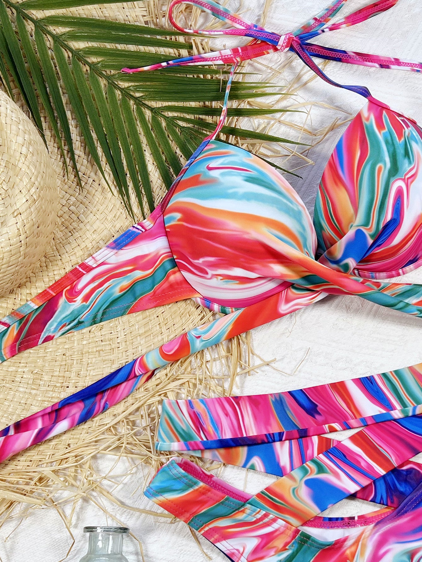 European and American style bikini suit women's sexy bikini tie-dye oil painting printing new ins hot style seaside vacation swimming beach V-neck low