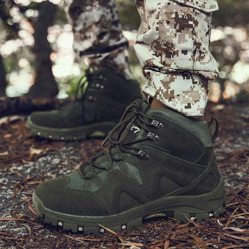 Autumn and winter large size men's shoes new special forces combat boots men's mid-cut military boots tactical boots spring training military shoes