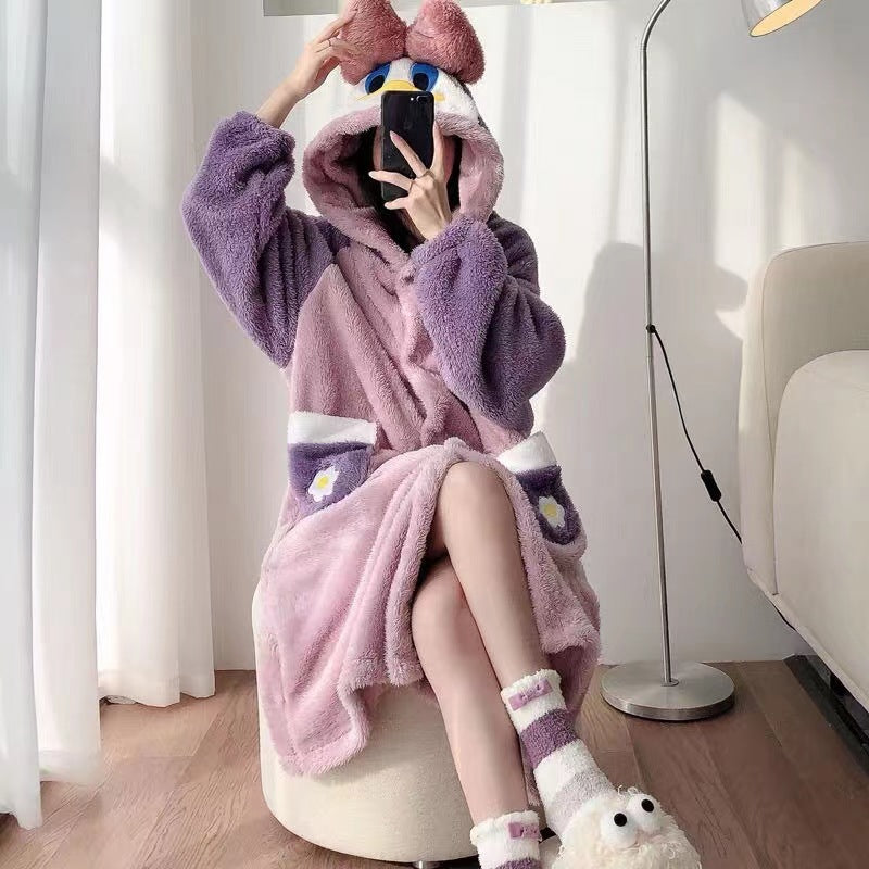 Donald Duck pajamas women's fall and winter coral fleece nightgown thickened student cute long section plus velvet Korean version bathrobe outerwear