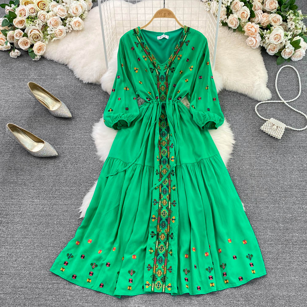 Bohemian retro temperament embroidered puff sleeve V-neck waist a-line dress