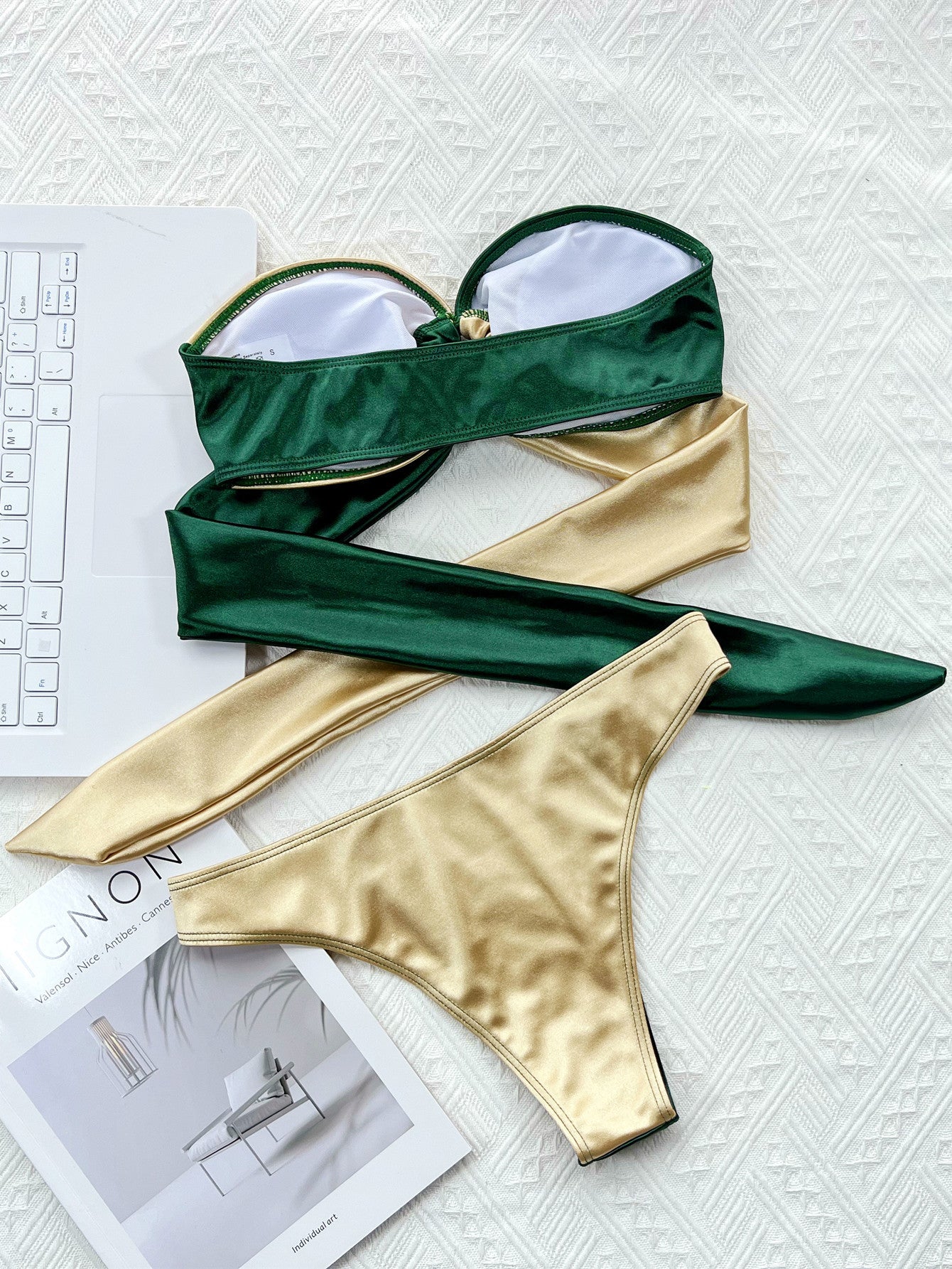 European and American new spring and summer ins hot style sexy bikini new bow strapless navel tube top briefs small fragrant sweet sweet split swimsui
