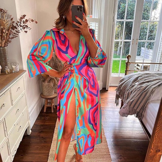 فستان نسائي مثير بفتحة على الخصر ورقبة على شكل حرف V 