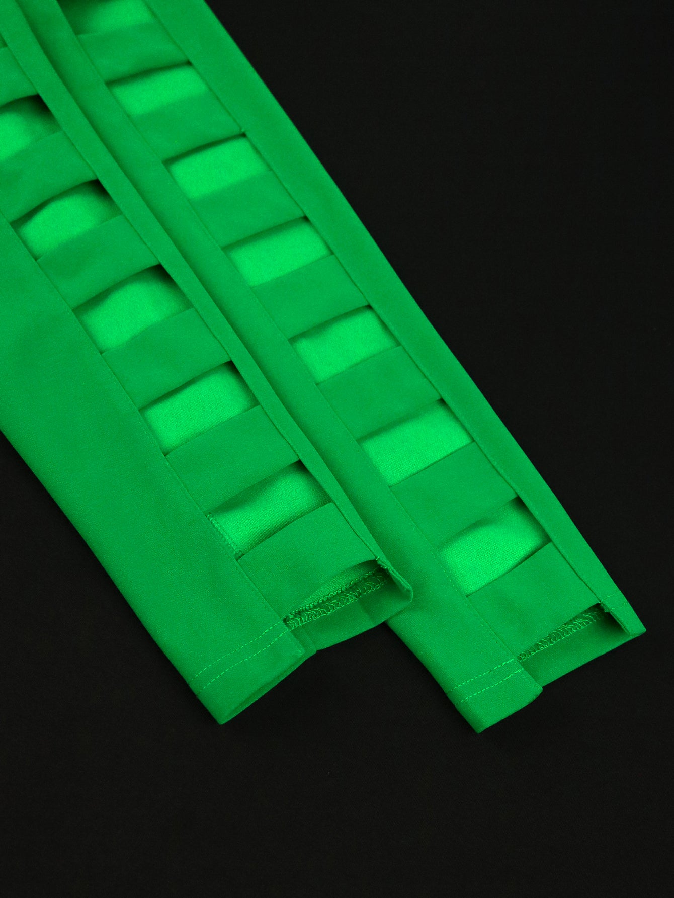 AOMEI Long Green Party Dress Spring 2023 Women Mermaid Bodycon Dress Long Sleeve Cut Out Tierred Ruffle Trim Modest Formal New