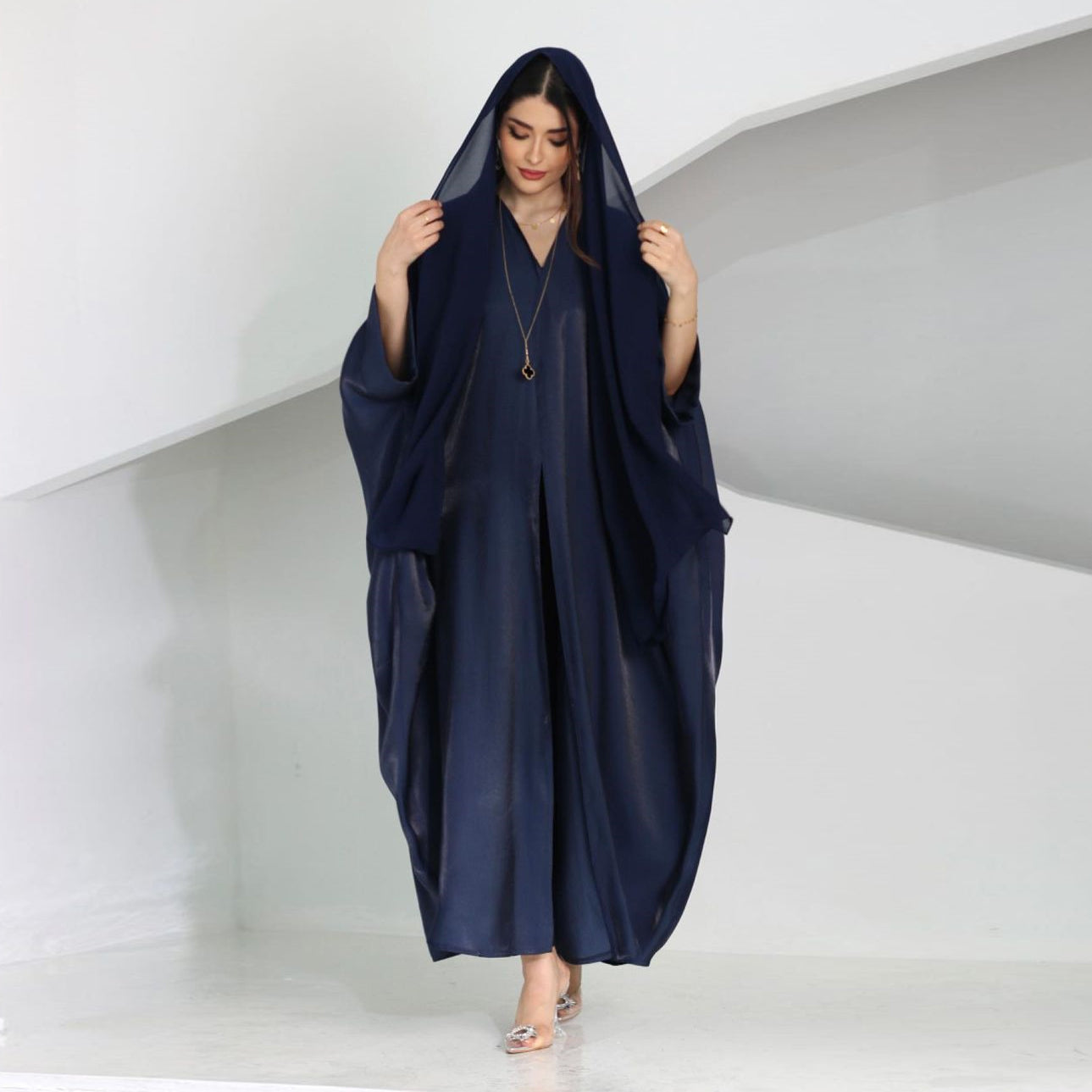 Middle East new satin bright fabric sparkling Arabian apricot Modet fashion modern Abaya Dubai fashion women's clothing
