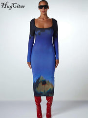 فستان Hugcitar مطبوع برقبة على شكل حرف U وأكمام طويلة بدون ظهر مرقع فستان ماكسي ضيق موضة خريف 2021 للسيدات أنيق Y2K ملابس شارع ضيقة 