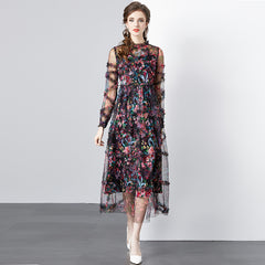 2023 الخريف المرأة الجديدة الفرنسية بوتيك مطبوعة الربط شبكة الحرف الثقيلة فستان طويل تنورة 