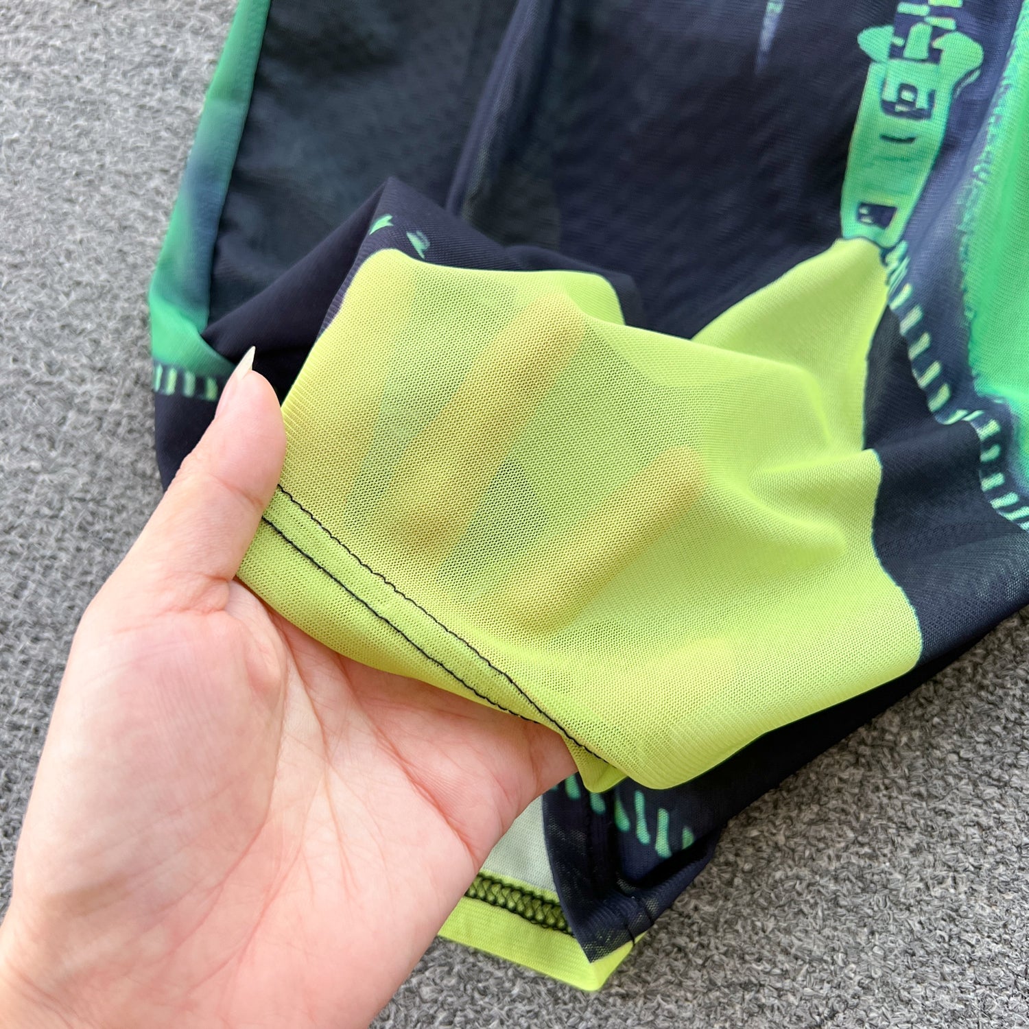 European and American hot girl style printed dress women's summer tulle long-sleeved design sense niche unique tight-fitting  desire long skirt