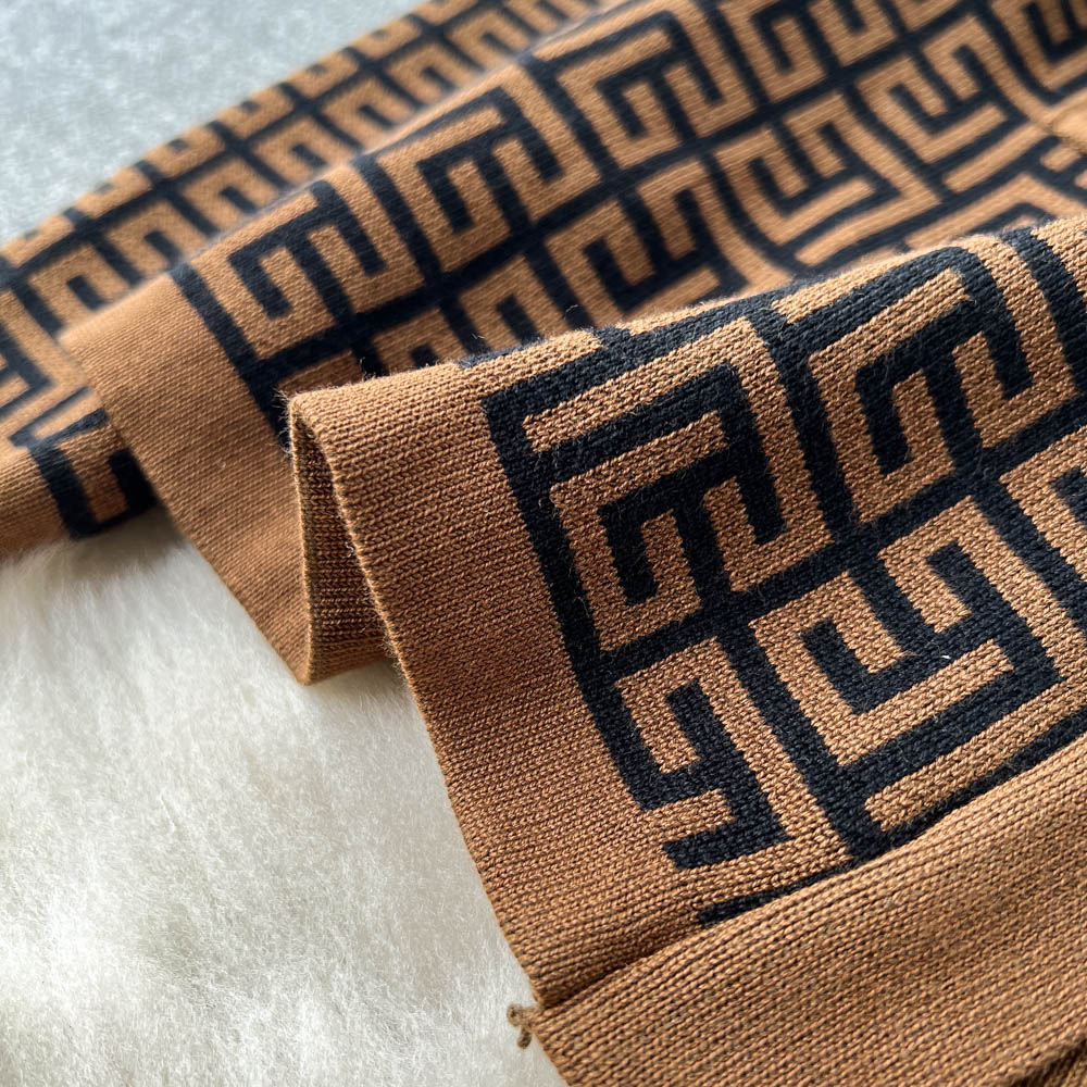 Women's  end small fragrance suit early spring and autumn lace-up  cardigan  waisted wide-leg pants three-piece set