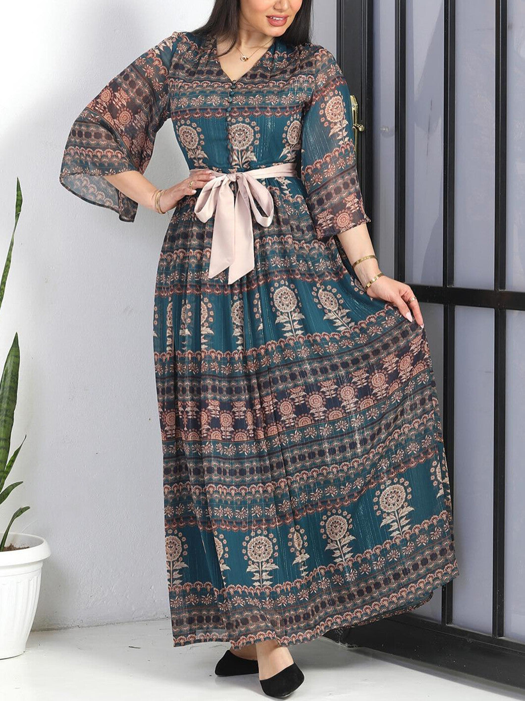 Vintage Print Tie Chiffon Dress