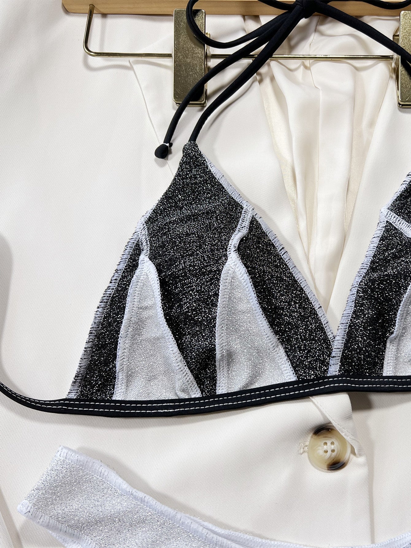 European and American style bikini new women's sexy strapless backless summer seaside vacation beach swimming navel low-cut camisole top briefs split
