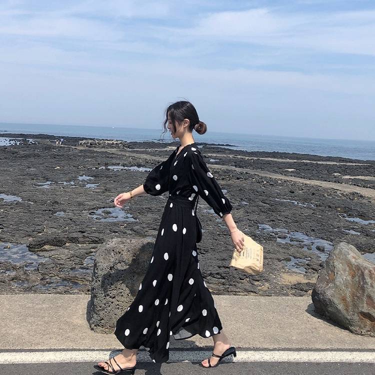 Boho New Summer Maxi Dress Clothes Vintage Slim French Retro Hepburn Wind Black Polka Dot Long Robe Korean Style Fashion
