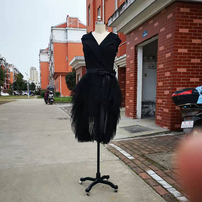 Ladies Sleeveless Short V-neck Fashion Party Evening Dress