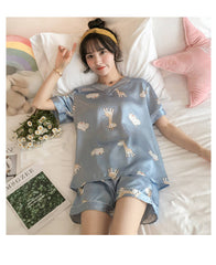 Net red white peach heart spring and summer silk short-sleeved pants V-neck simple and comfortable ladies pajamas suit home service