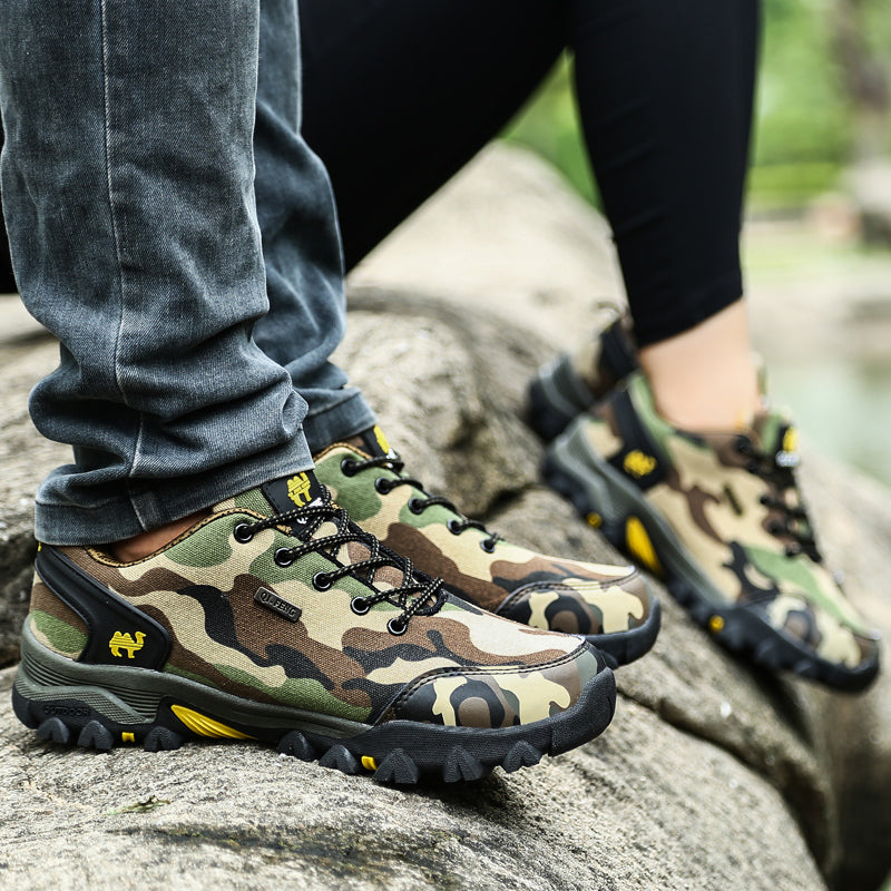 Classic camouflage hiking shoes outdoor mountain travel sneakers couple hiking shoes construction site safety shoes safety shoes size 36-44