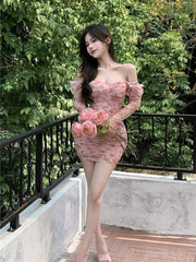 فستان ضيق مثير للنساء مطبوع عليه زهور ورقبة مربعة وأكمام طويلة منتفخة من الشيفون على الطراز الفرنسي فستان أنيق أنثوي أنيق