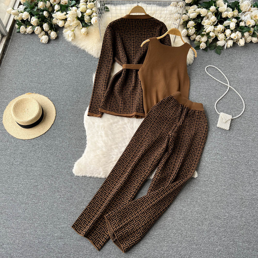 Women's  end small fragrance suit early spring and autumn lace-up  cardigan  waisted wide-leg pants three-piece set