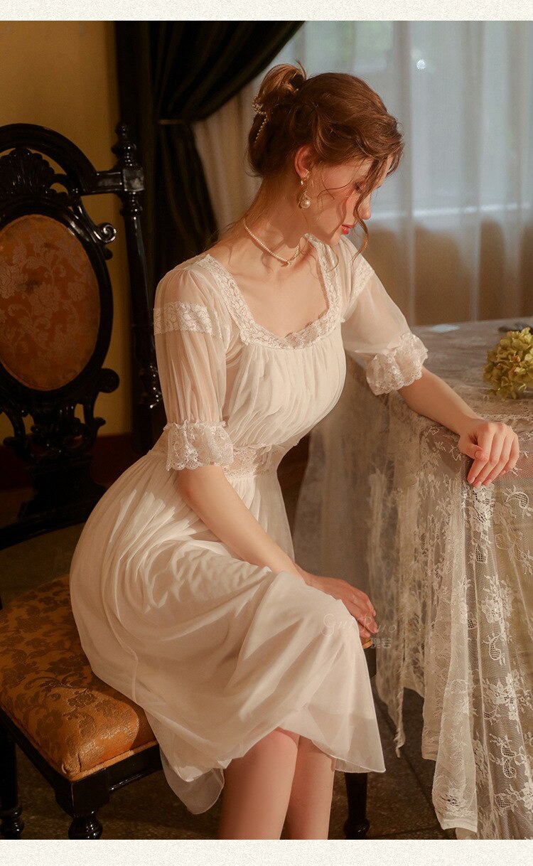 Women Retro Short-sleeved Nightdress Sweet Mesh Lace Long Nightgowns Girls Sexy Lingerie European Court Style Sleepwear Dress