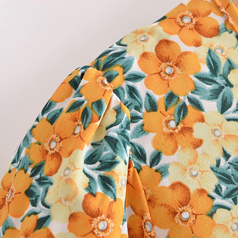 فستان قصير بطبعة زهور من Boho Stlye فستان نسائي قصير الأكمام ورقبة دائرية مطوي فستان صيفي نسائي أنيق لحفلات الشاطئ 