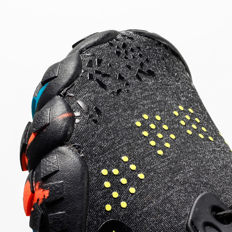 New large size outdoor five-finger hiking shoes men's shoes swimming shoes beach shoes women's shoes lovers shoes