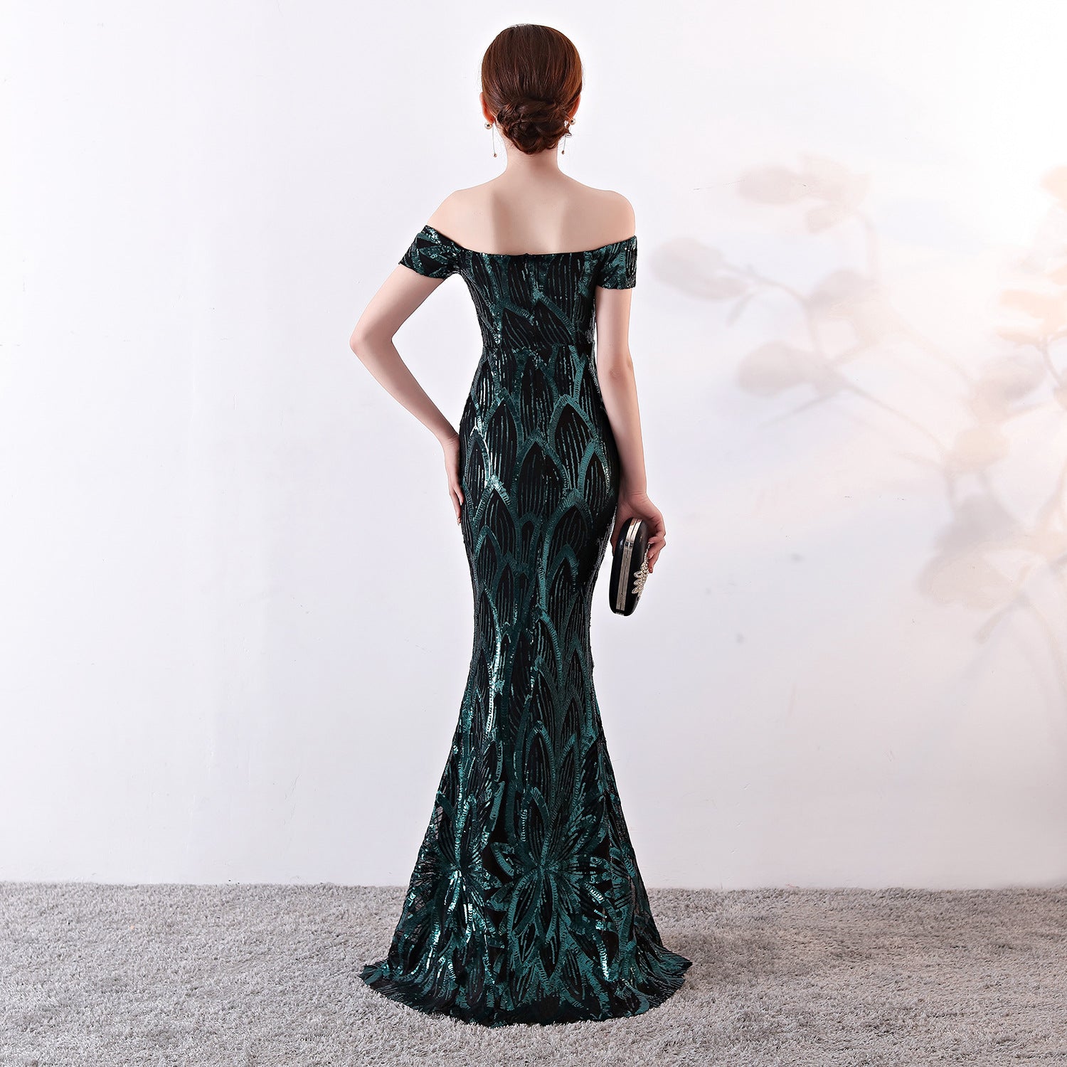 Hot selling new shoulder dress long fishtail sequined evening dress slim and slim banquet evening dress host dress