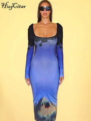 فستان Hugcitar مطبوع برقبة على شكل حرف U وأكمام طويلة بدون ظهر مرقع فستان ماكسي ضيق موضة خريف 2021 للسيدات أنيق Y2K ملابس شارع ضيقة 