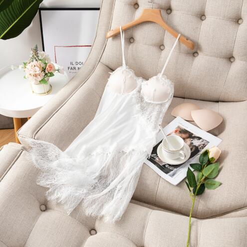 ثوب نوم مثير بدون ظهر دانتيل خارج ثوب النوم الصيفي للنساء من الساتان قميص نوم بدون أكمام بحزام فستان نوم منزلي 