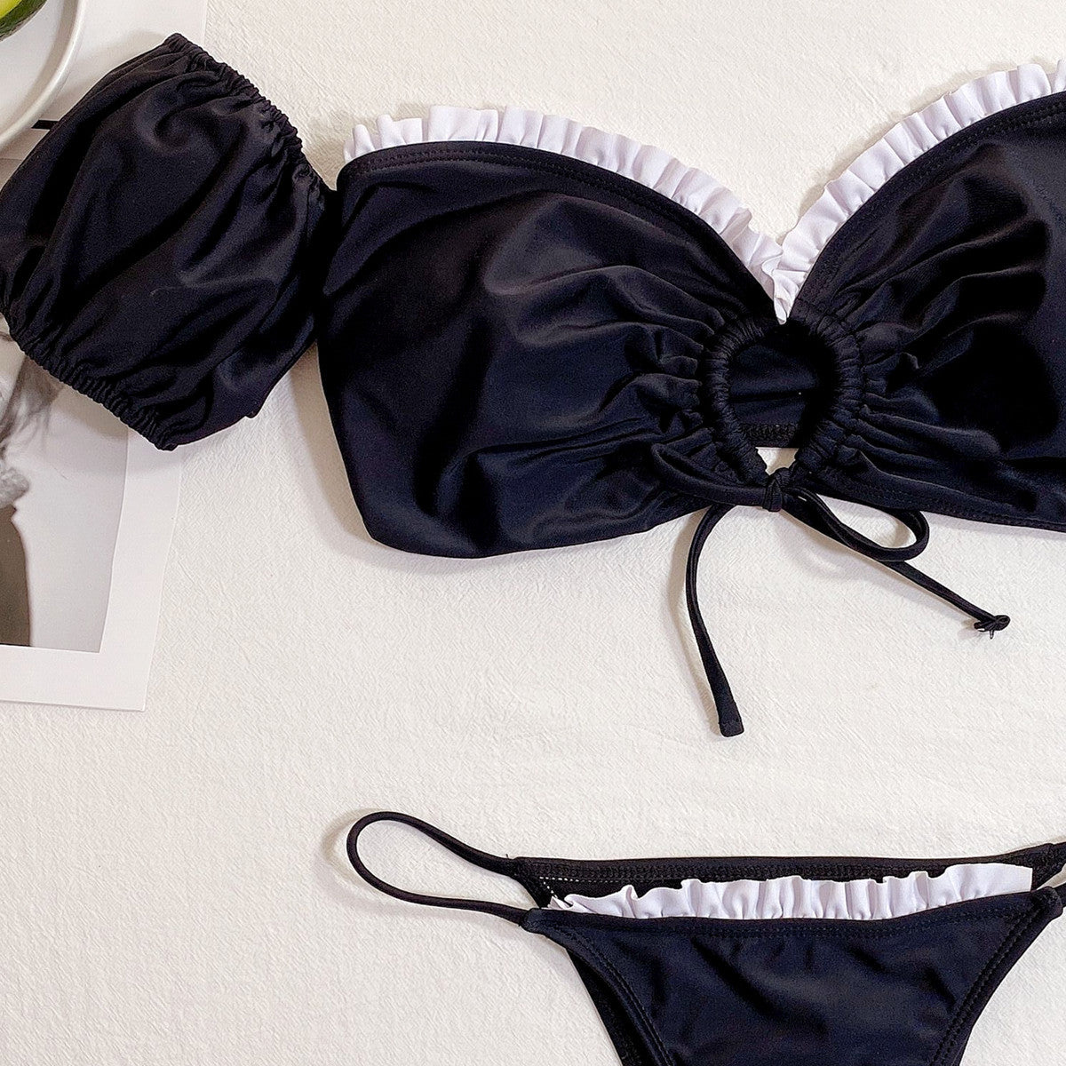 ملابس سباحة نسائية قطعة واحدة ذات لون سادة، بيكيني بأكمام قصيرة