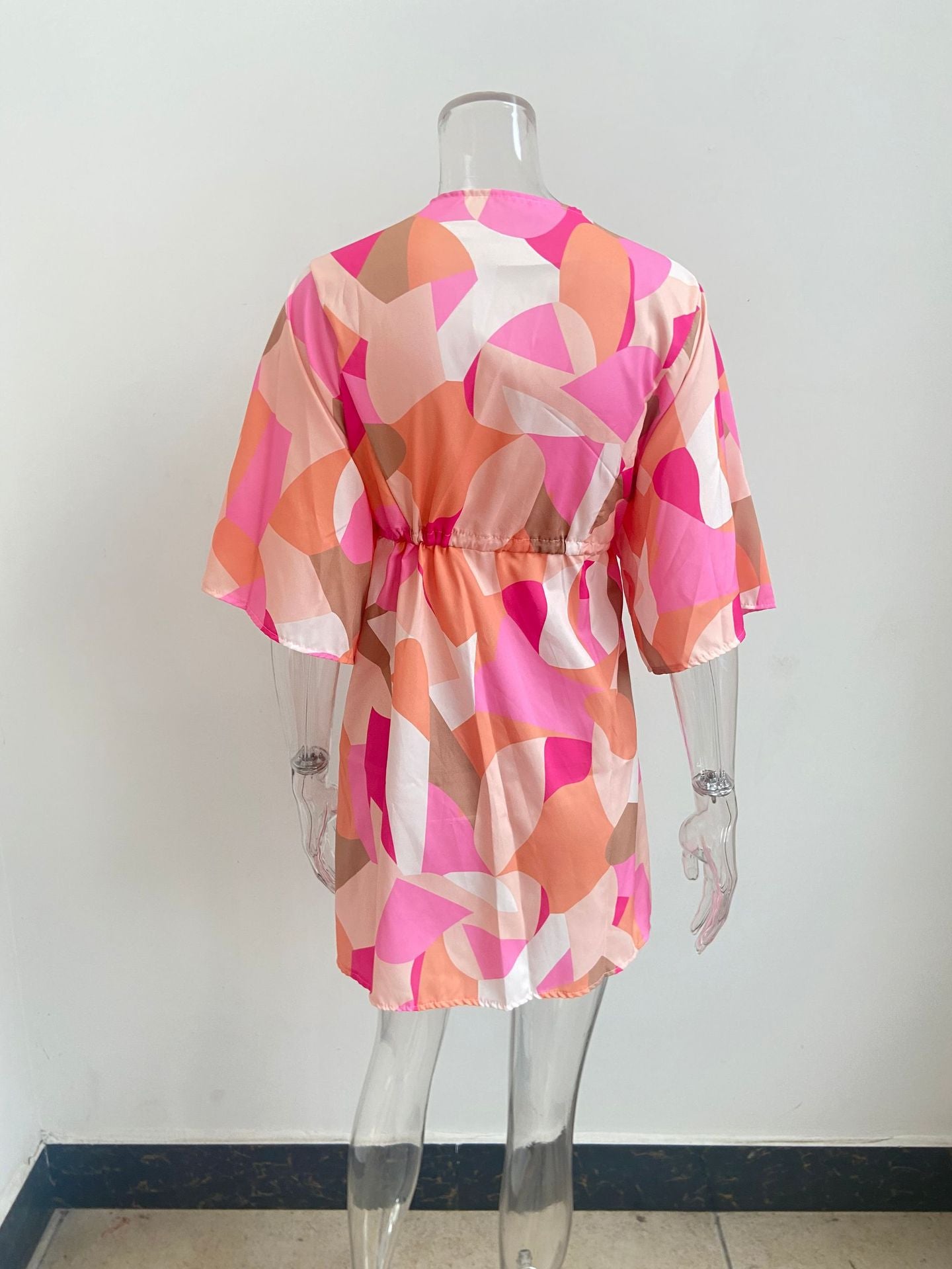 فستان قصير غير رسمي لقضاء العطلات على الشاطئ بوهو للنساء فساتين صيفية مطبوعة بأربطة وأكمام تشبه جناح الخفّاش للنساء رداء نسائي فضفاض 