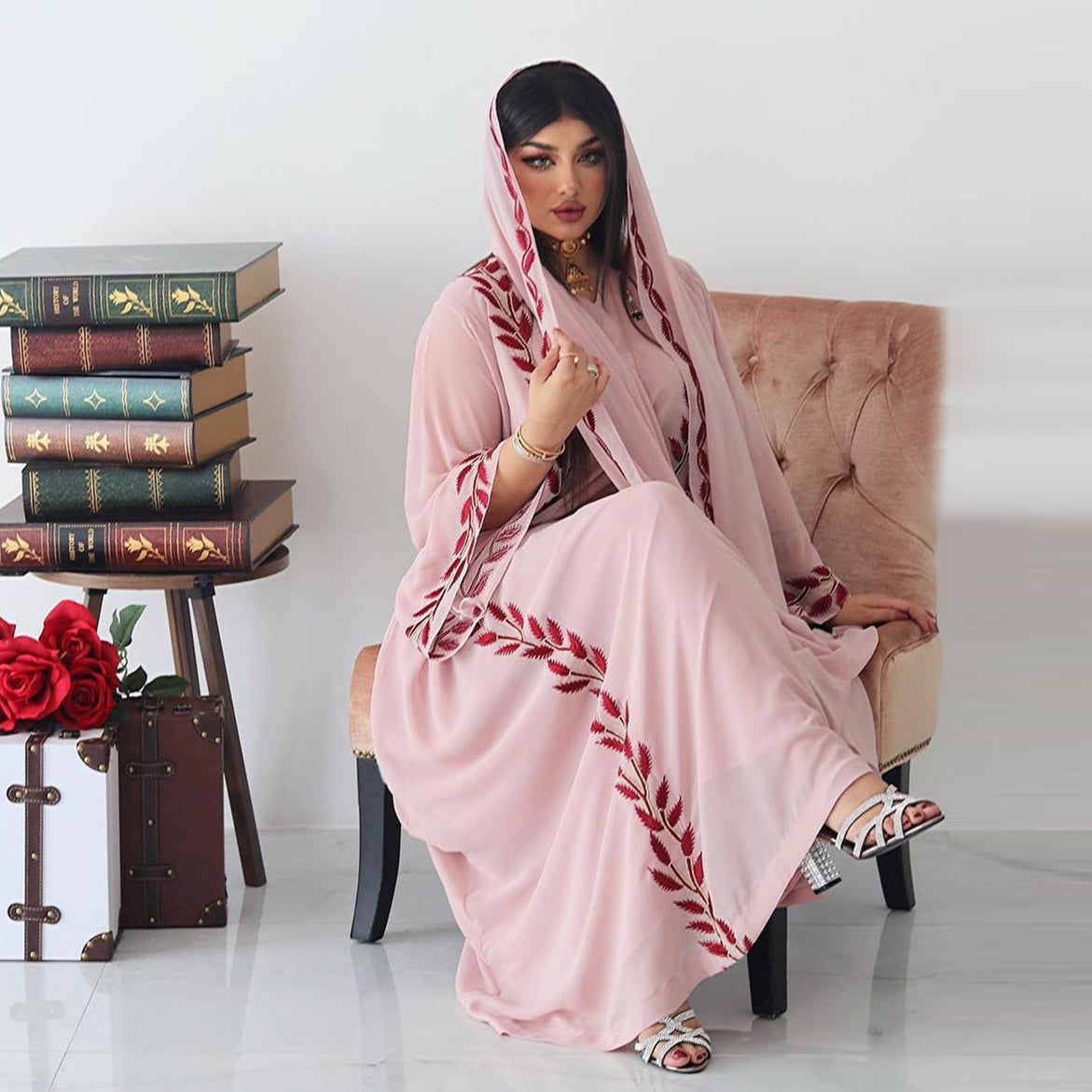 New Arabian Traditional Women's Two-Piece Embroidered Chiffon Hijab Dress Set Elegant Luxury Muslim Ladies Clothes