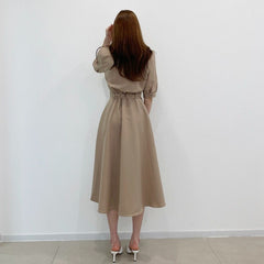 2023 الفرنسية المتخصصة تنورة طويلة مزاجه الخصر قميص فستان الإناث الصيف 